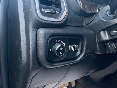 2020 RAM 2500 Laramie Crew Cab 4X4 6'4' Box