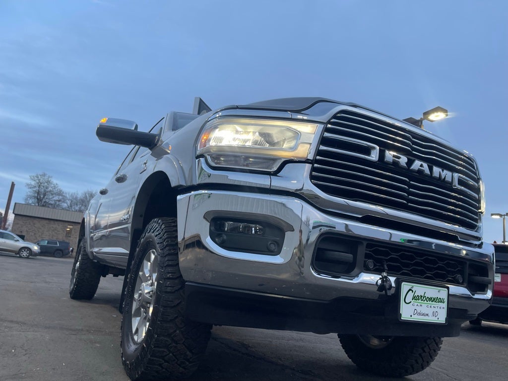 2020 RAM 2500 Laramie Crew Cab 4X4 6'4' Box
