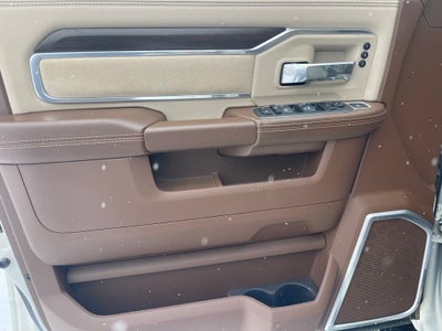 2022 RAM 2500 Laramie Crew Cab 4x4 6'4' Box