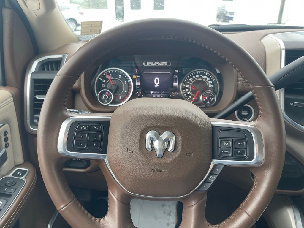 2022 RAM 2500 Laramie Crew Cab 4x4 6'4' Box