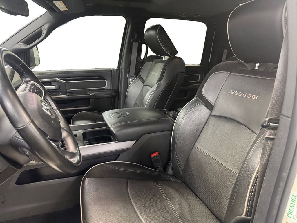 2020 RAM 2500 Laramie Crew Cab 4x4 6'4' Box