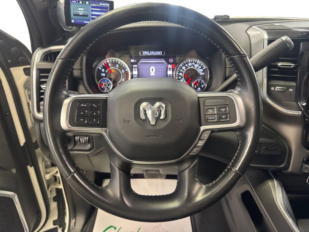 2020 RAM 2500 Laramie Crew Cab 4x4 6'4' Box