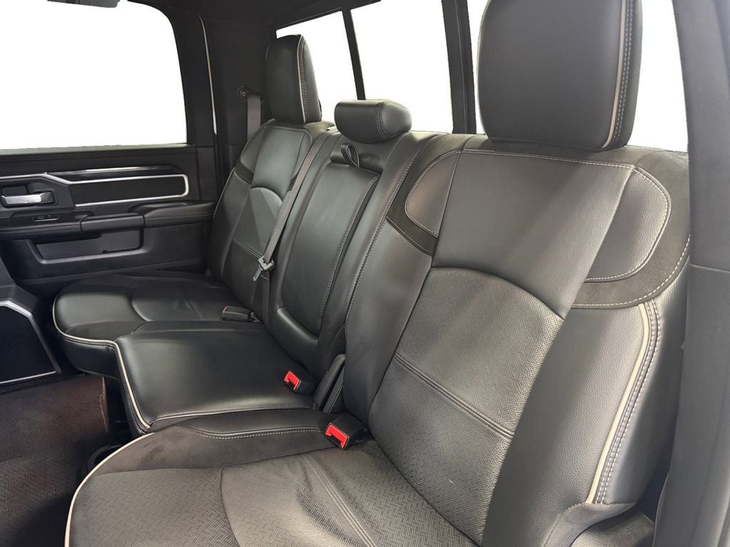 2020 RAM 2500 Laramie Crew Cab 4x4 6'4' Box