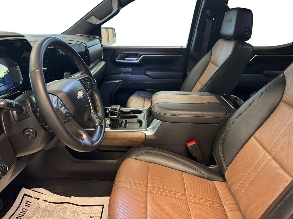 2023 Chevrolet Silverado 1500 4WD Crew Cab Short Bed High Country