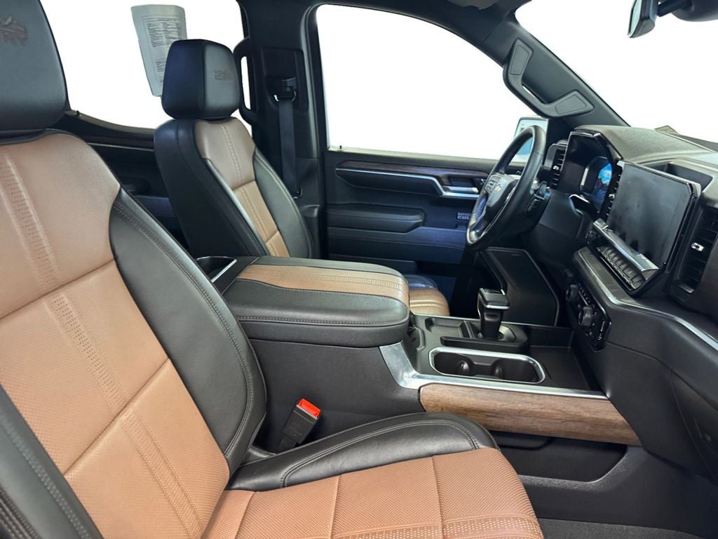 2023 Chevrolet Silverado 1500 4WD Crew Cab Short Bed High Country