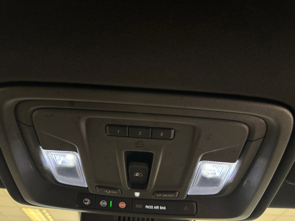 2023 Chevrolet Silverado 1500 4WD Crew Cab Short Bed High Country