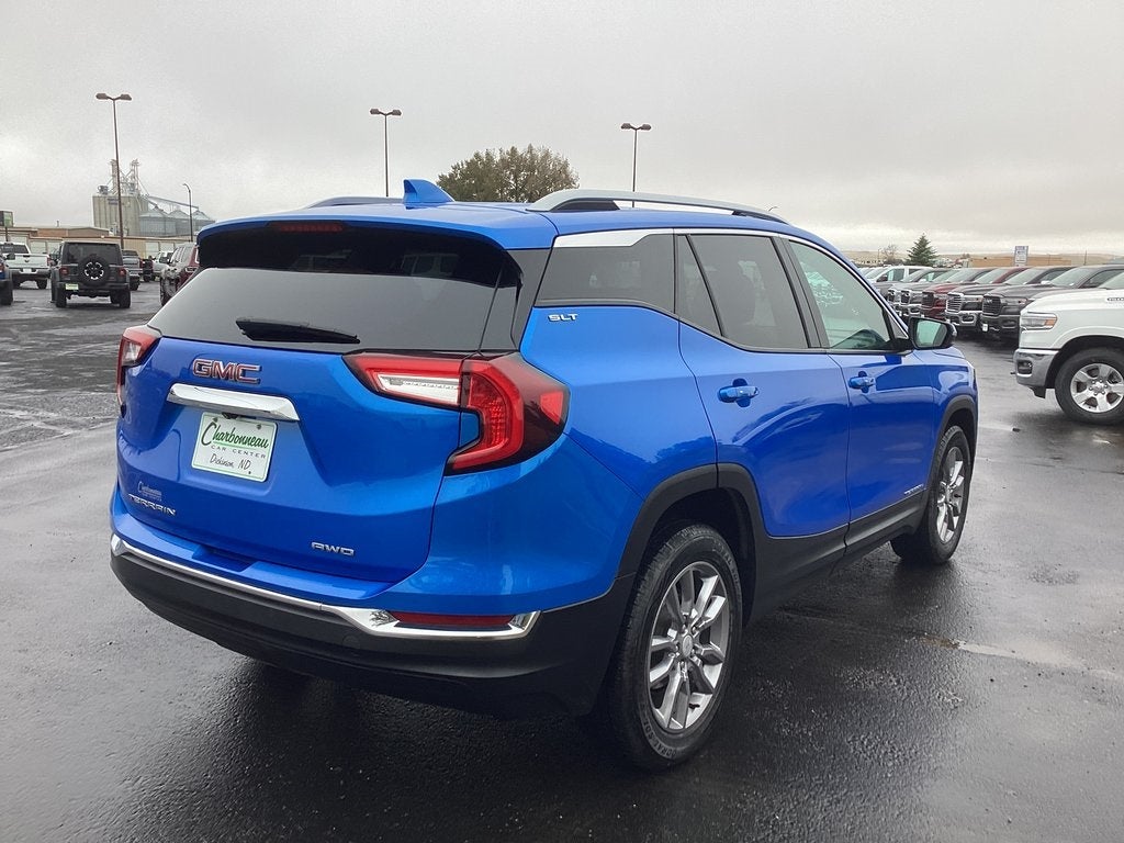 2024 GMC Terrain AWD SLT