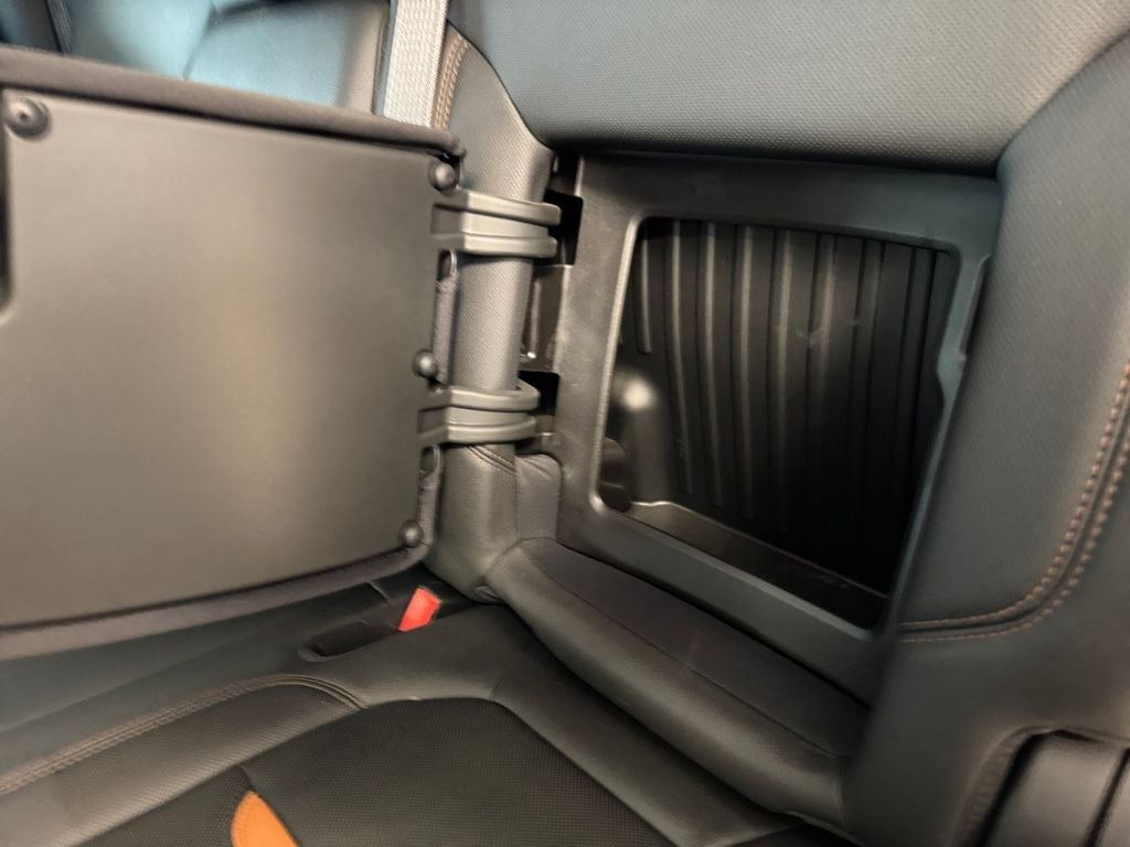 2022 GMC Sierra 1500 Limited 4WD Crew Cab Short Box AT4