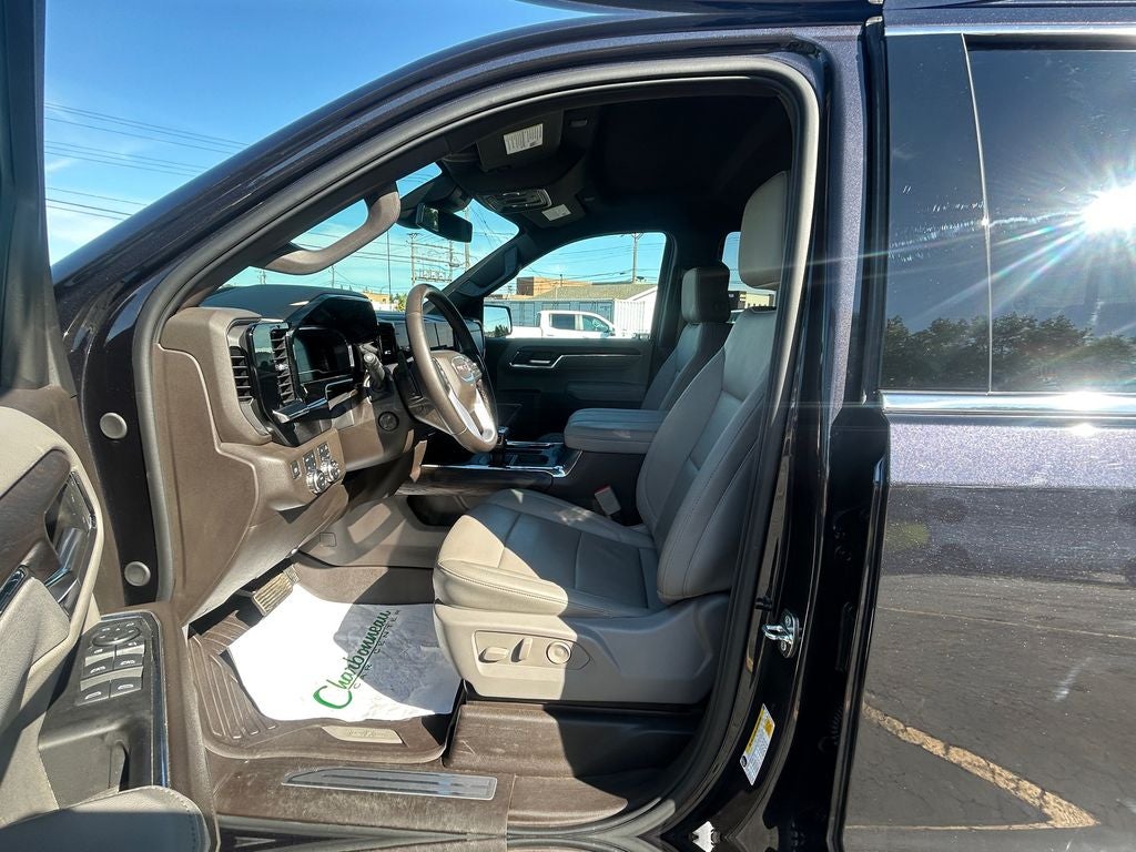 2024 GMC Sierra 1500 4WD Crew Cab Short Box SLT