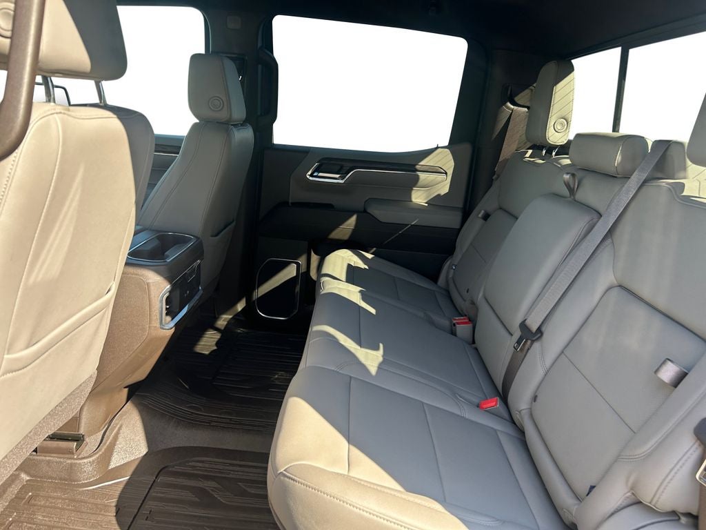 2024 GMC Sierra 1500 4WD Crew Cab Short Box SLT