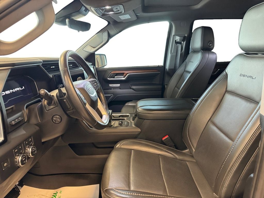 2023 GMC Sierra 1500 4WD Crew Cab Short Box Denali