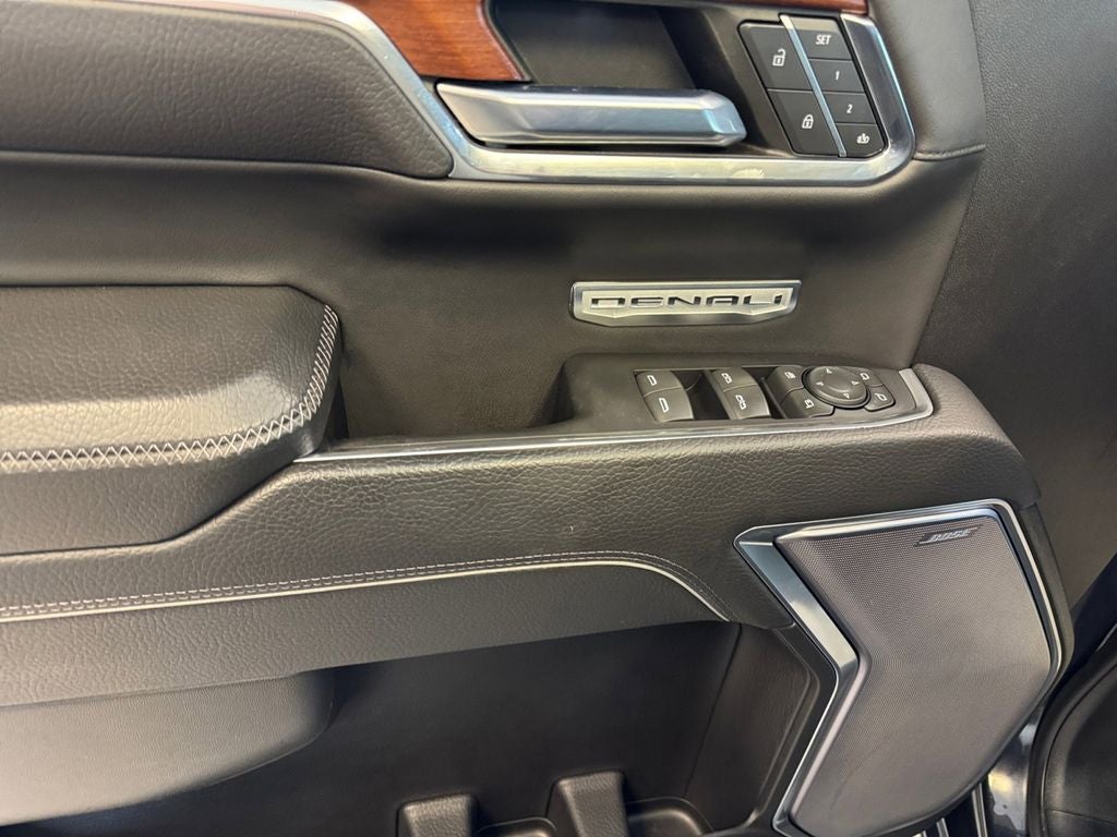 2023 GMC Sierra 1500 4WD Crew Cab Short Box Denali