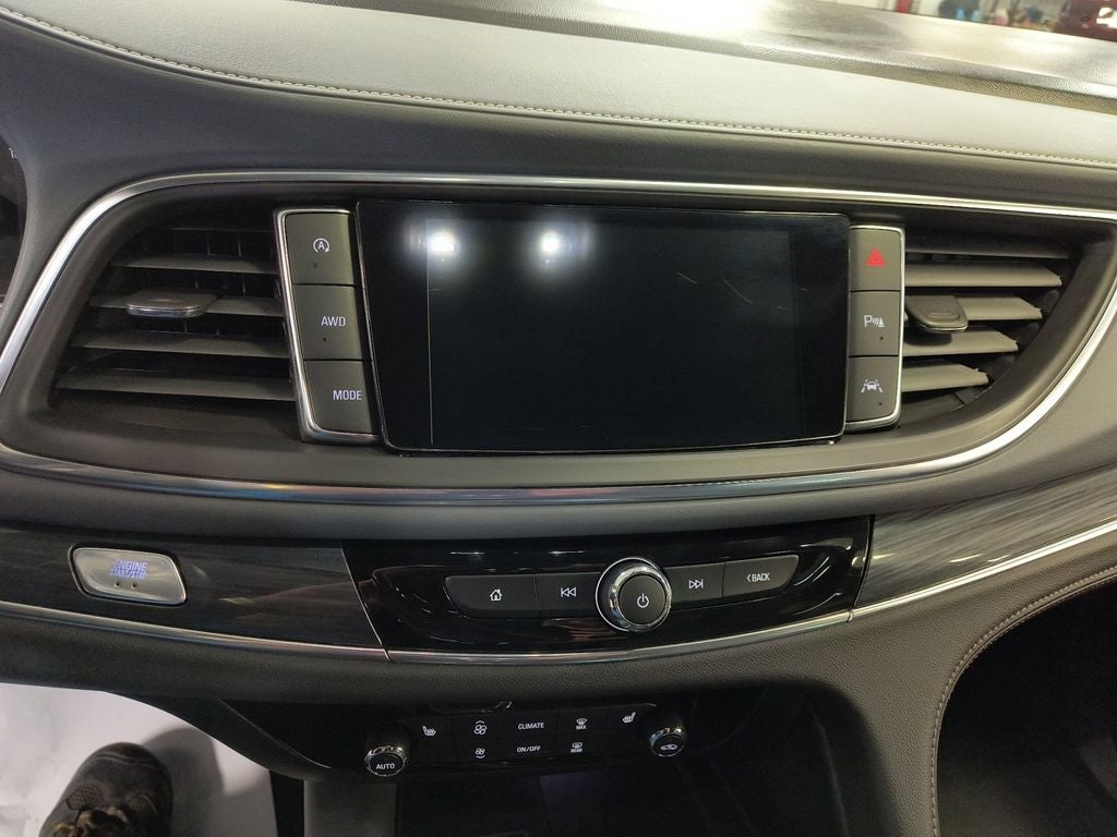 2023 Buick Enclave Essence AWD