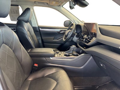 2023 Toyota Highlander Platinum