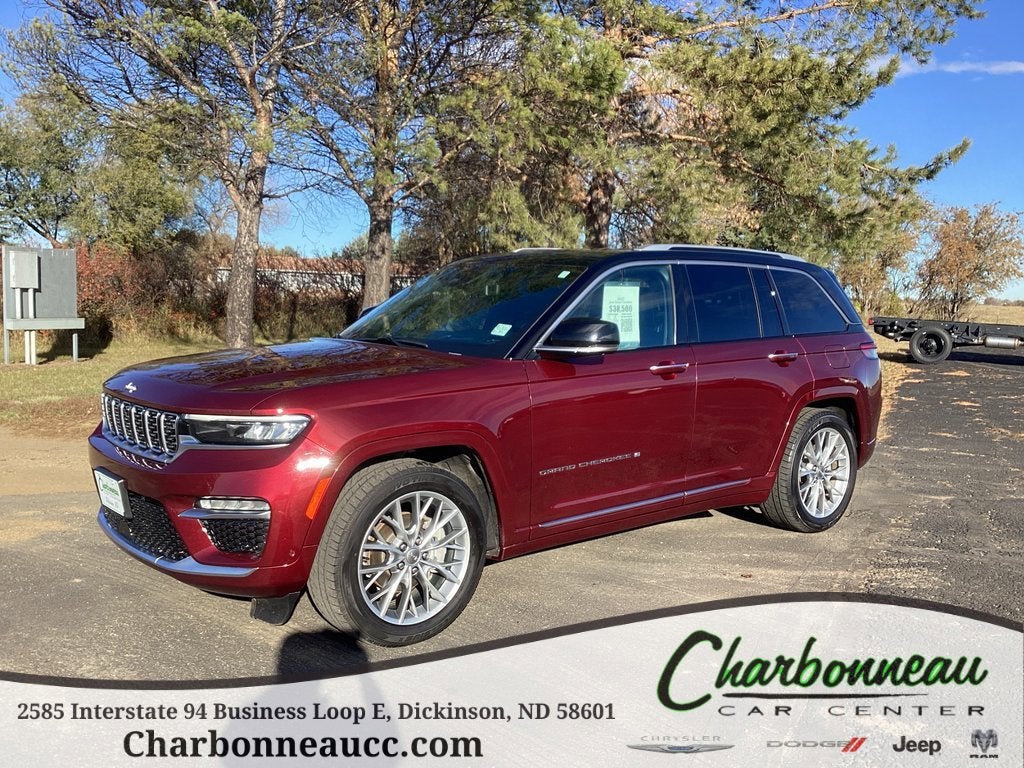 2022 Jeep Grand Cherokee Summit