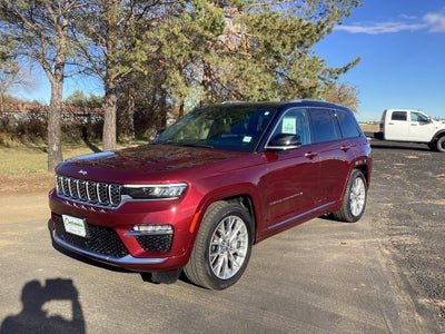 2022 Jeep Grand Cherokee Summit