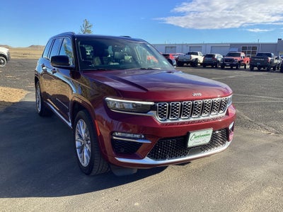 2022 Jeep Grand Cherokee Summit