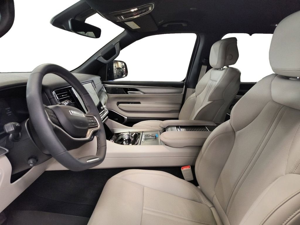 2025 Jeep Wagoneer L Series III