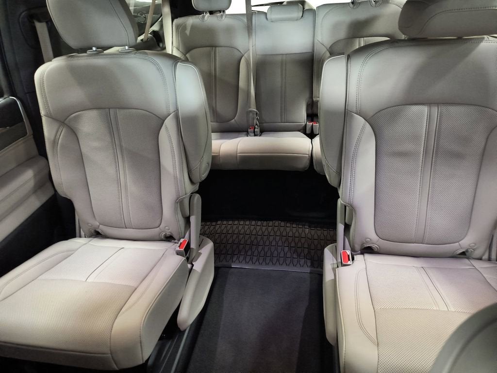 2025 Jeep Wagoneer L Series III