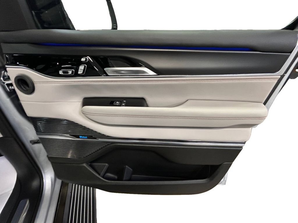 2026 Jeep Grand Wagoneer Summit Obsidian