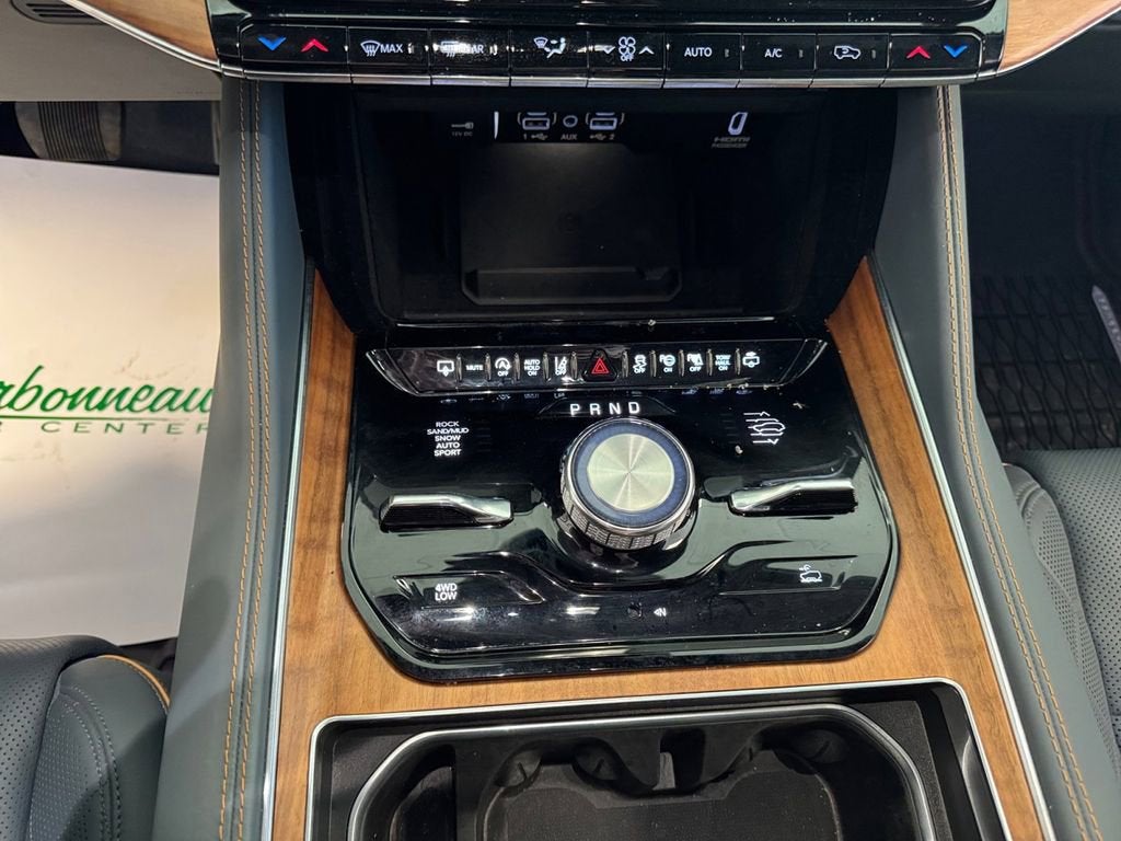 2024 Jeep Grand Wagoneer Series III