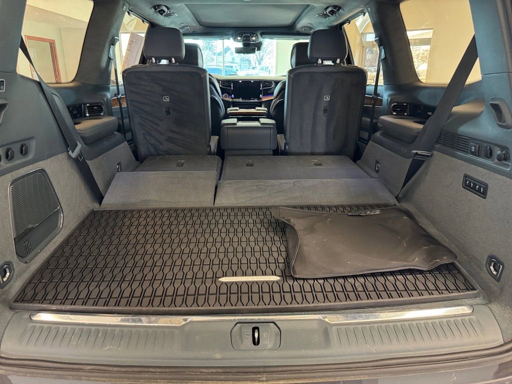 2024 Jeep Grand Wagoneer Series III