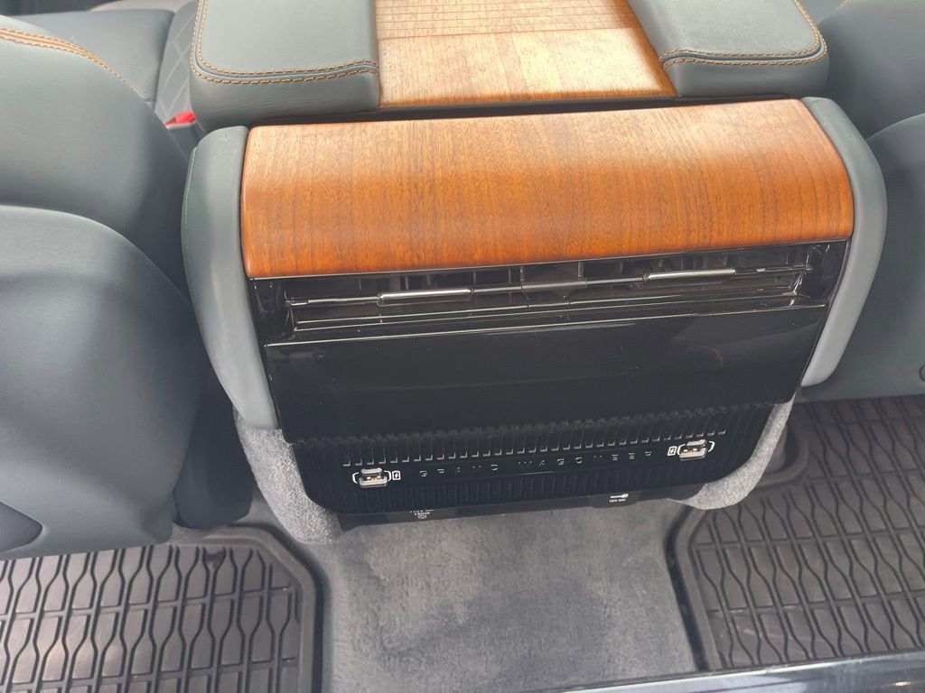 2024 Jeep Grand Wagoneer Series III