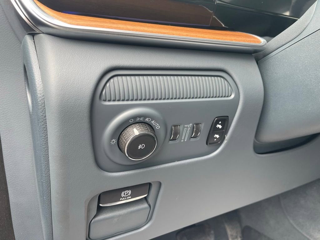 2024 Jeep Grand Wagoneer Series III