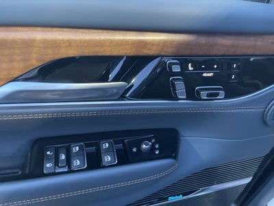 2024 Jeep Grand Wagoneer Series III