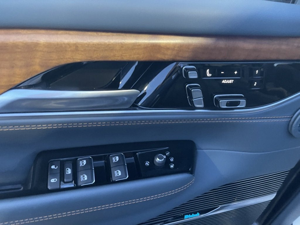 2024 Jeep Grand Wagoneer Series III