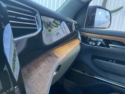 2024 Jeep Grand Wagoneer Series III