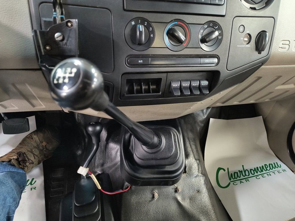 2008 Ford Super Duty F-350 DRW XL