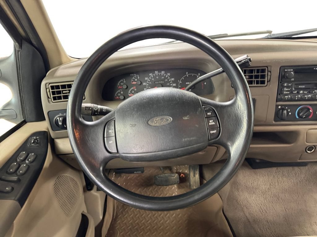 2000 Ford Super Duty F-350 SRW XL
