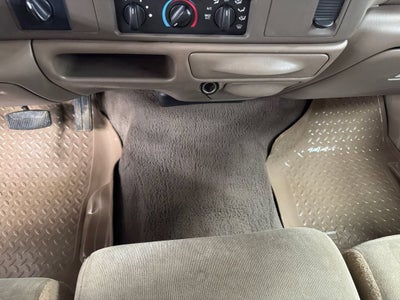 2000 Ford Super Duty F-350 SRW XL