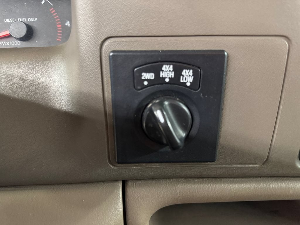 2000 Ford Super Duty F-350 SRW XL