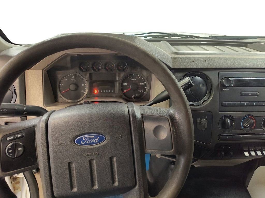 2009 Ford Super Duty F-250 SRW XL