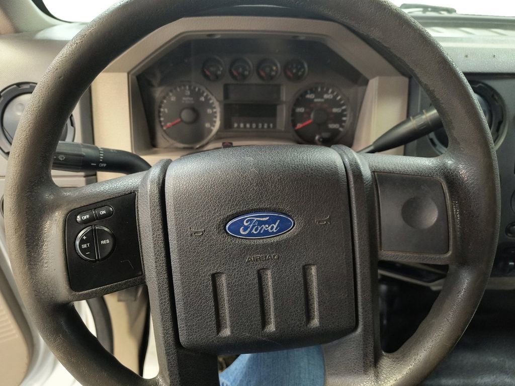2009 Ford Super Duty F-250 SRW XL