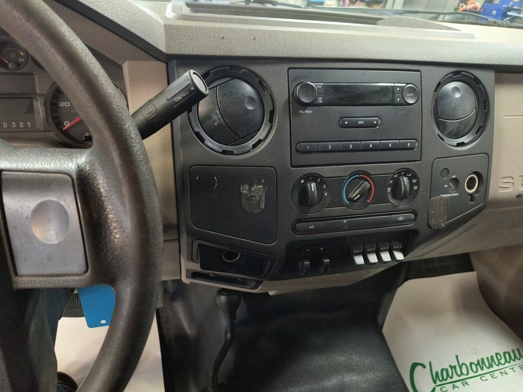 2009 Ford Super Duty F-250 SRW XL