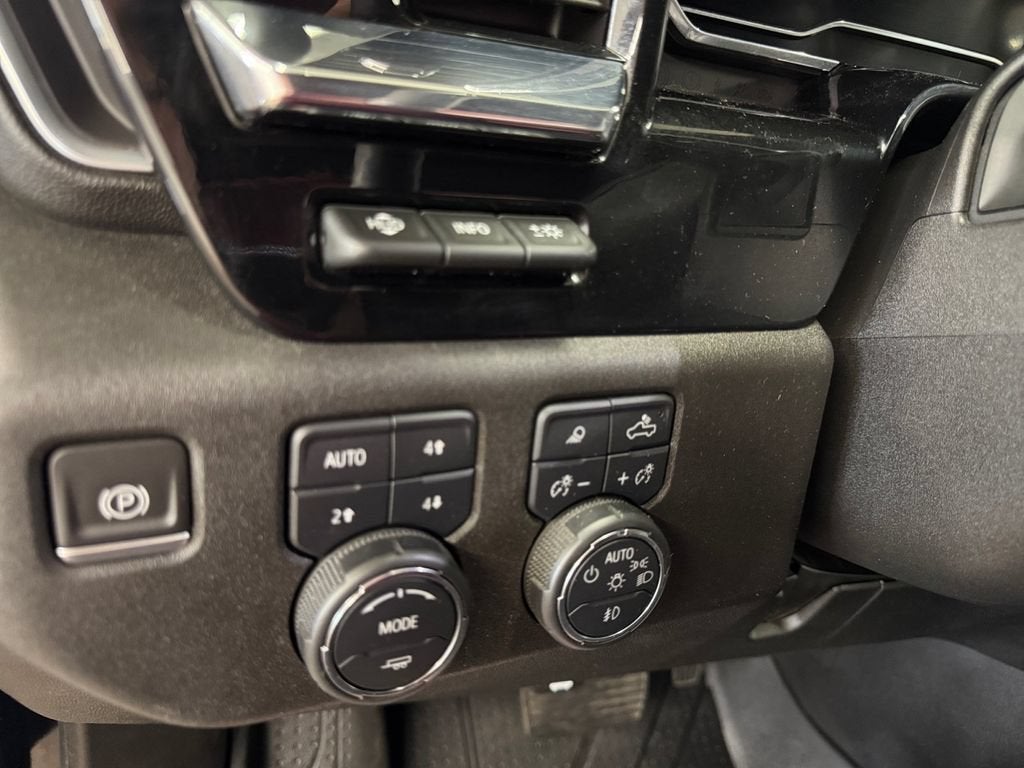2024 Chevrolet Silverado 3500 HD High Country DRW