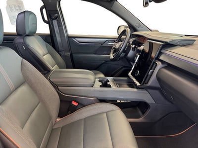 2024 GMC Acadia AT4