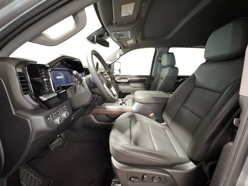 2026 GMC Sierra 3500 HD SLT DRW