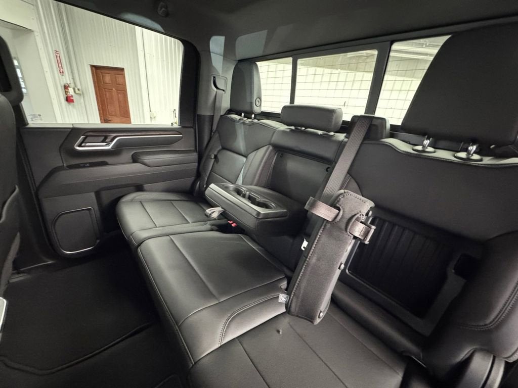 2026 GMC Sierra 3500 HD SLT DRW