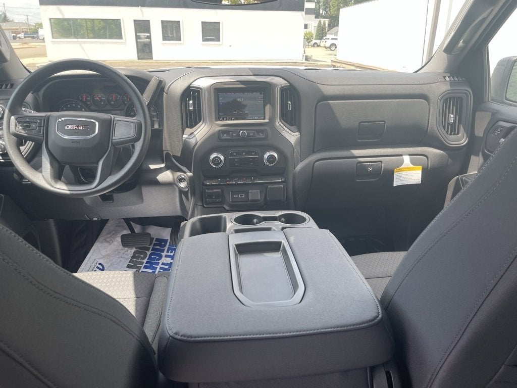 2025 GMC Sierra 1500 Pro