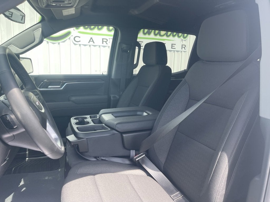 2025 GMC Sierra 1500 SLE