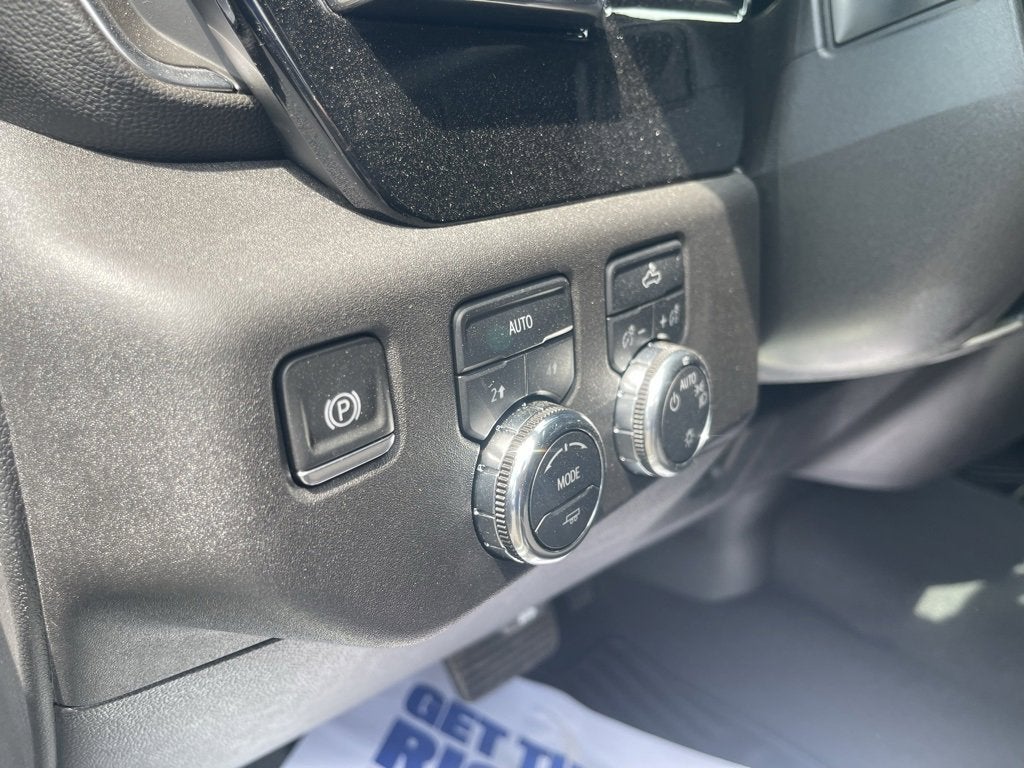 2025 GMC Sierra 1500 SLE