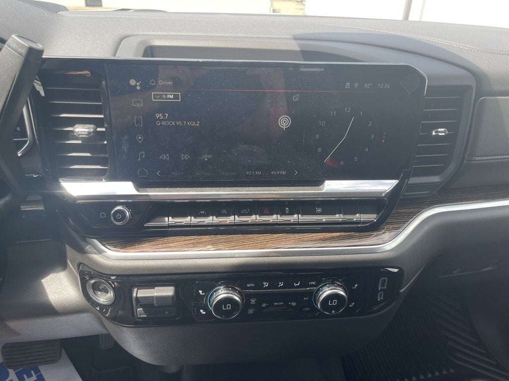 2025 GMC Sierra 1500 SLE