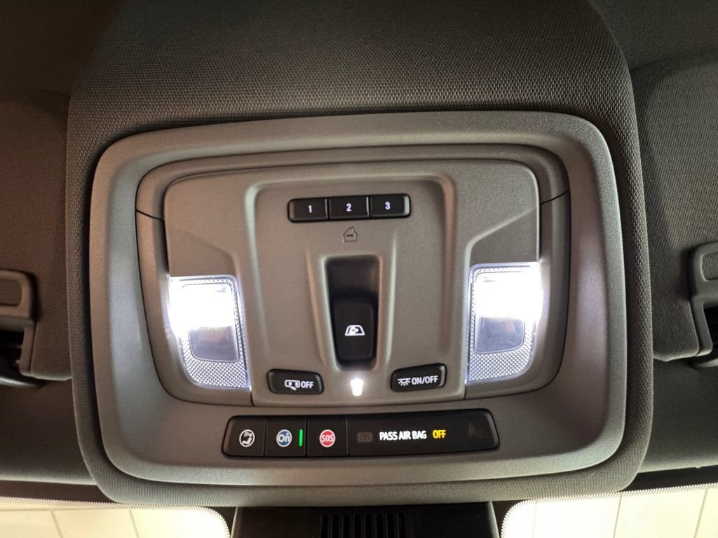 2026 GMC Sierra 1500 SLT - Photo 23