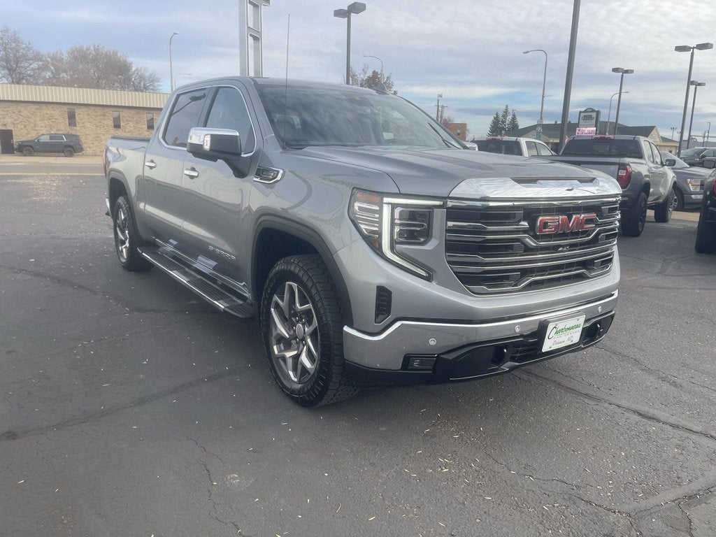 2024 GMC Sierra 1500 SLT