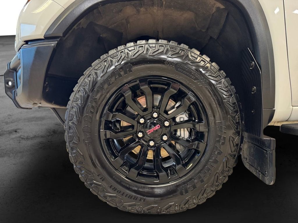 2023 GMC Sierra 1500 AT4X