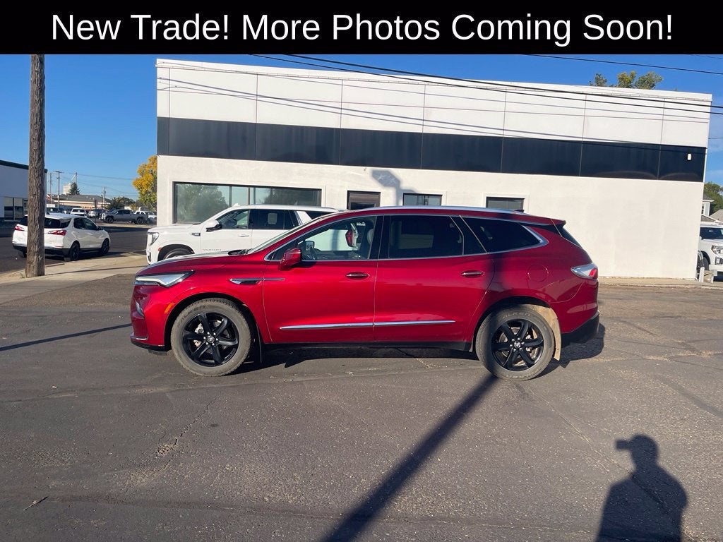 2023 Buick Enclave Essence